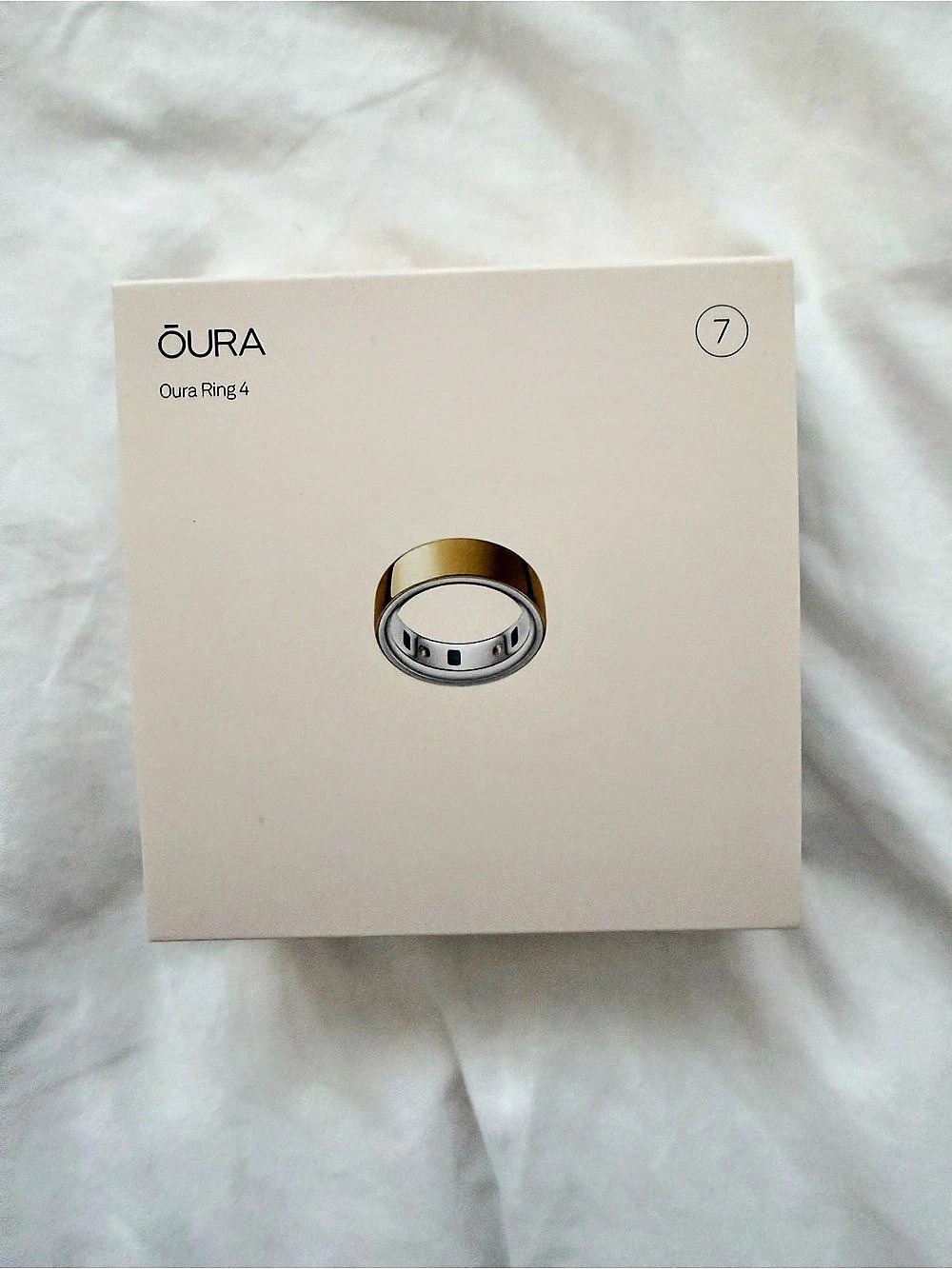Oura Ring 4 Smart Ring Gold Size 7 NWT